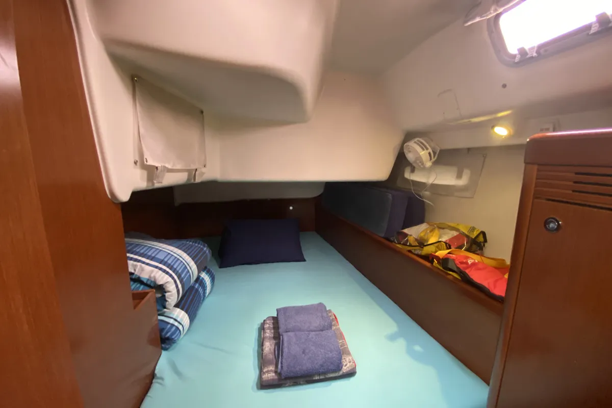 Cabin on Bliss, a Beneteau Oceanis 43 sailboat at Fethiye, Turkey