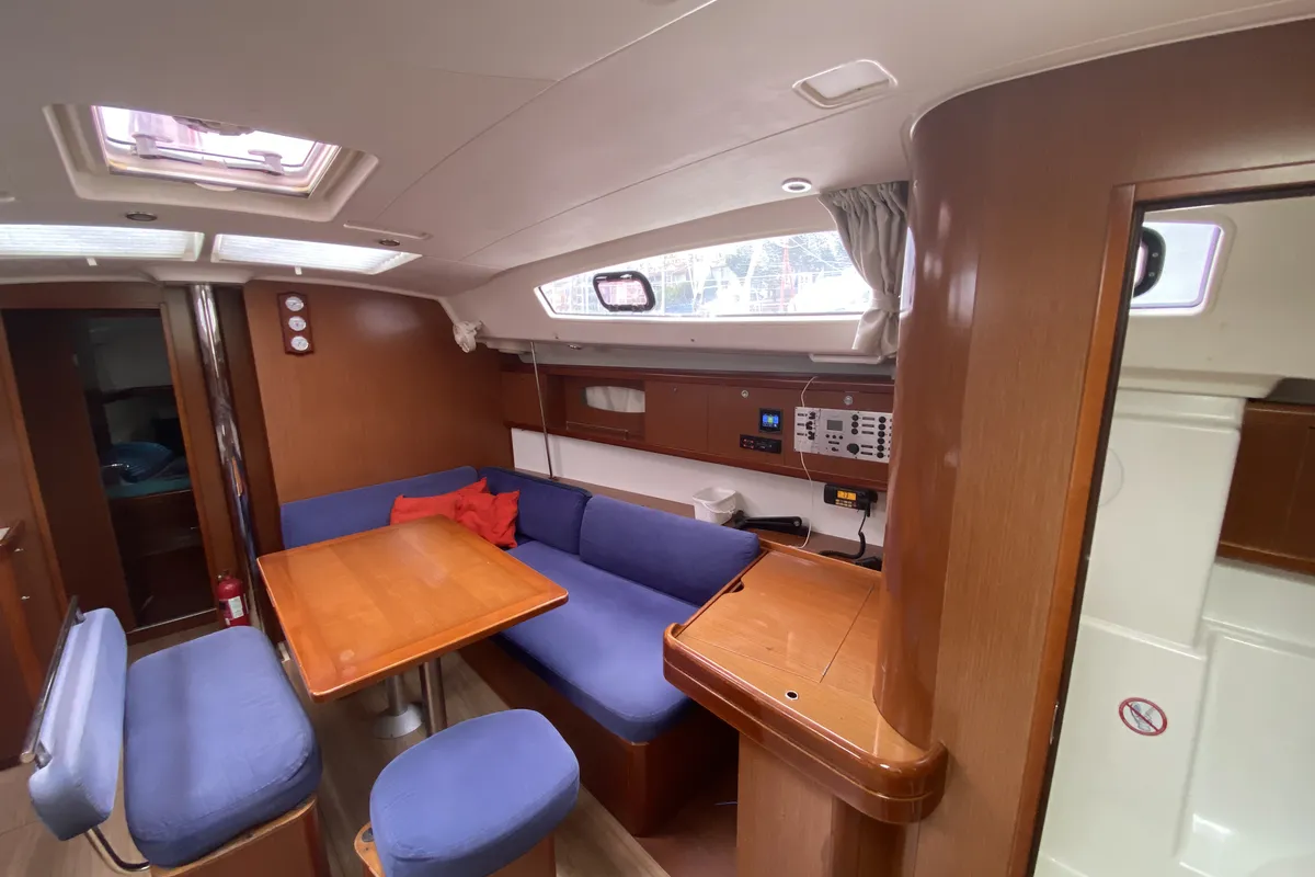 Salon of Bliss, a Beneteau Oceanis 43 sailboat at Fethiye, Turkey