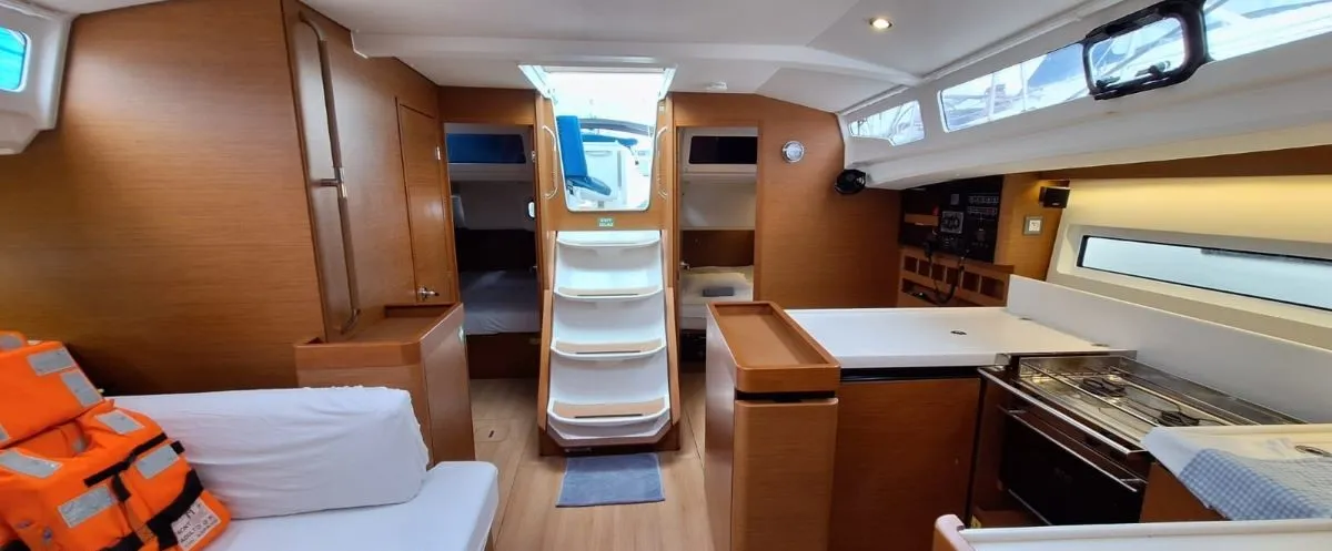 Salon of Soyka, a Jeanneau Sun Odyssey 440 sailboat at Grad Šibenik, Croatia