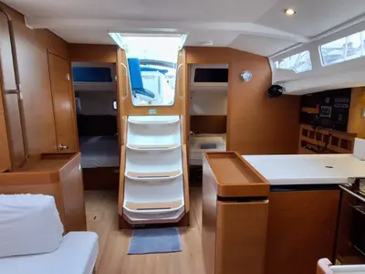 Salon of Soyka, a Jeanneau Sun Odyssey 440 sailboat at Grad Šibenik, Croatia