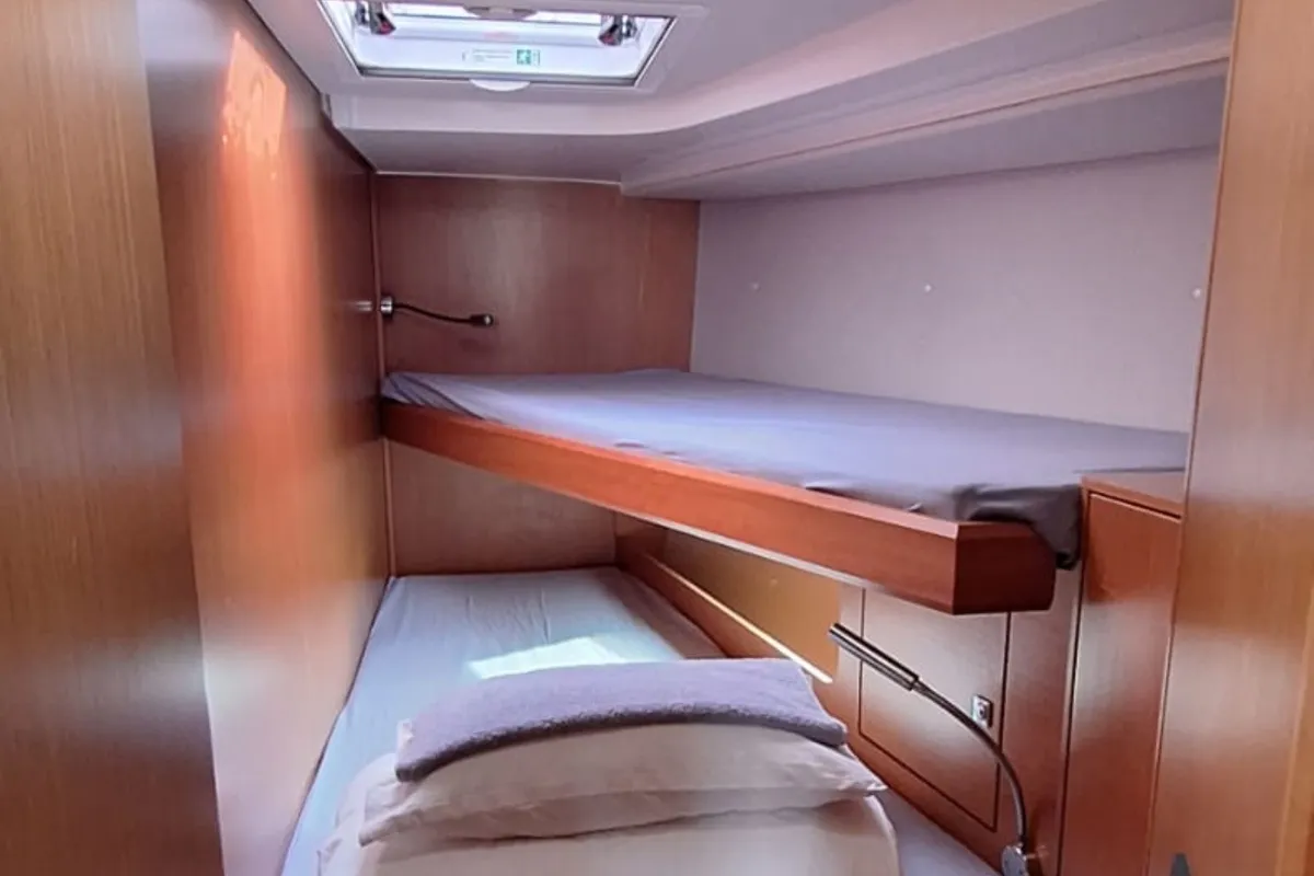 Cabin on Soyka, a Jeanneau Sun Odyssey 440 sailboat at Grad Šibenik, Croatia