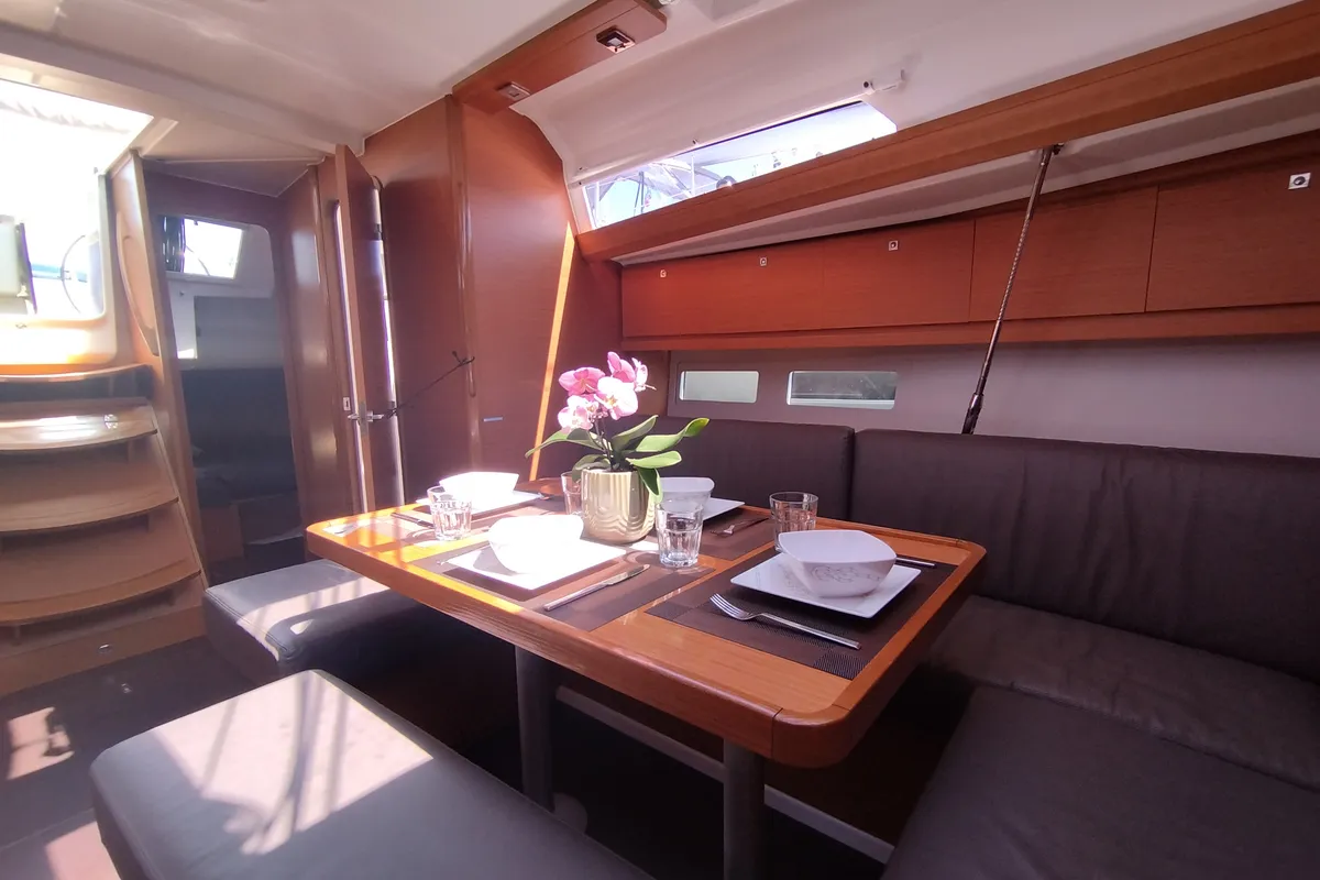 Salon of Pamoja, a Dufour 412 sailboat at Olbia, Italy