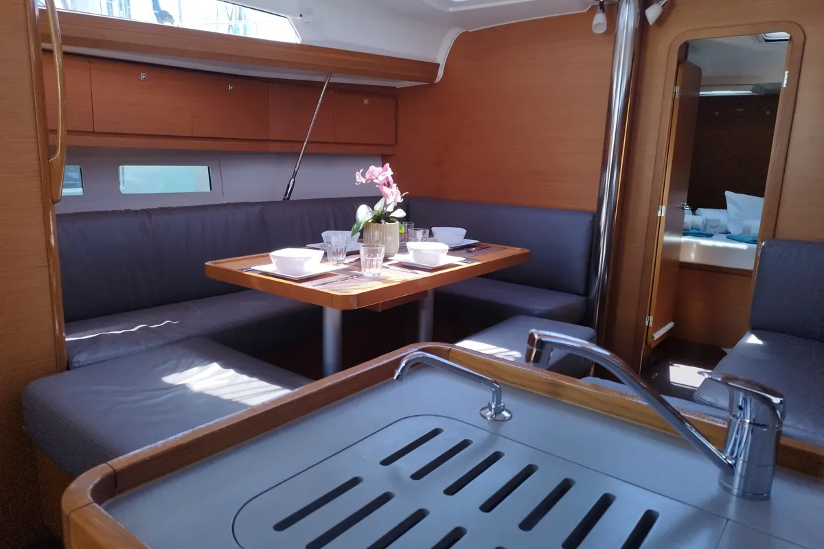 Salon of Pamoja, a Dufour 412 sailboat at Olbia, Italy