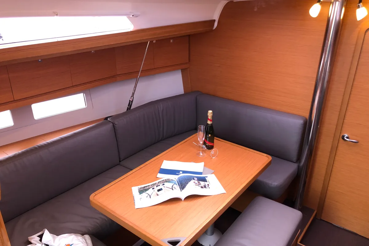 Salon of Pamoja, a Dufour 412 sailboat at Olbia, Italy