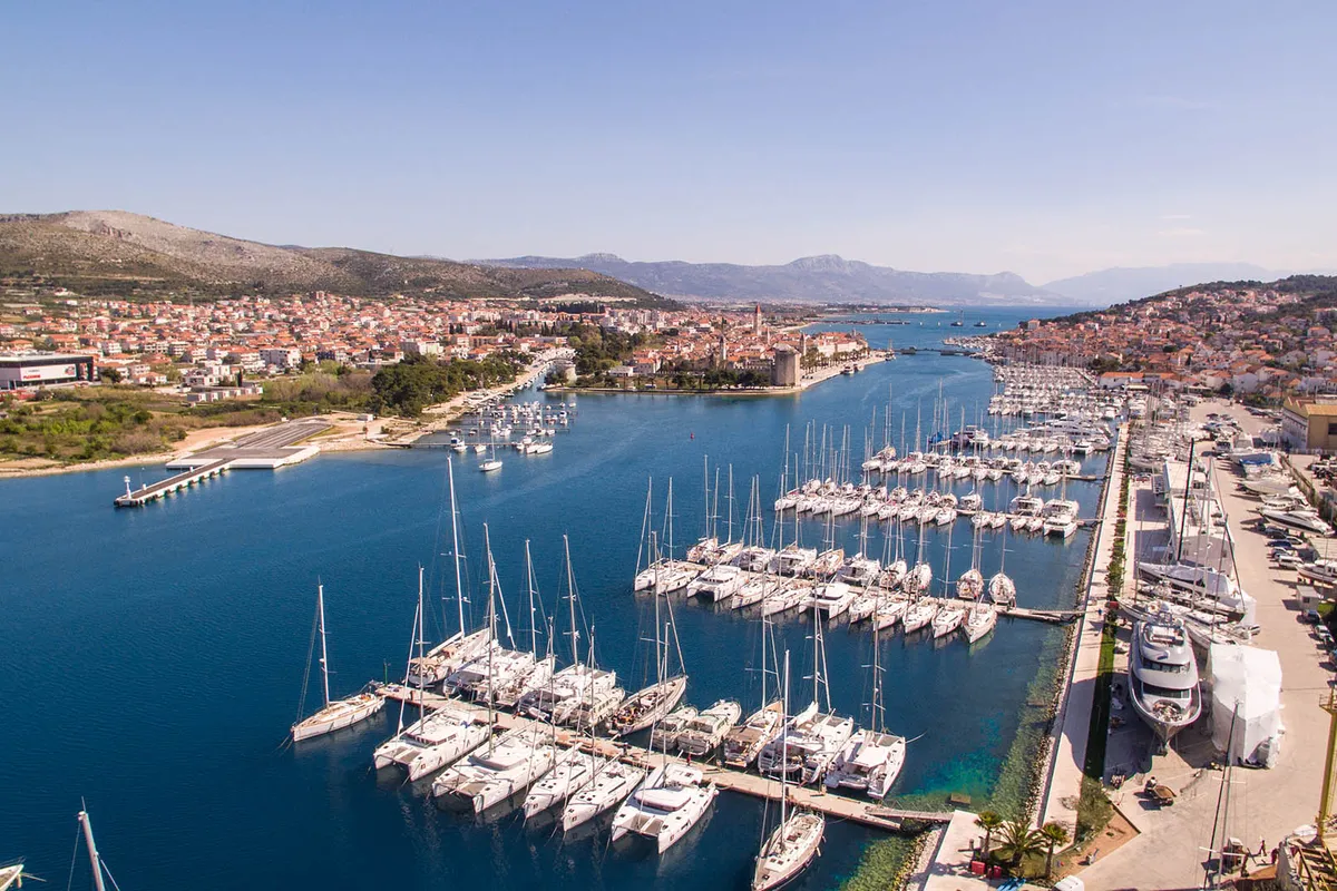Sunrise, a Bavaria Virtess 420 Fly motorboat at Grad Trogir, Croatia