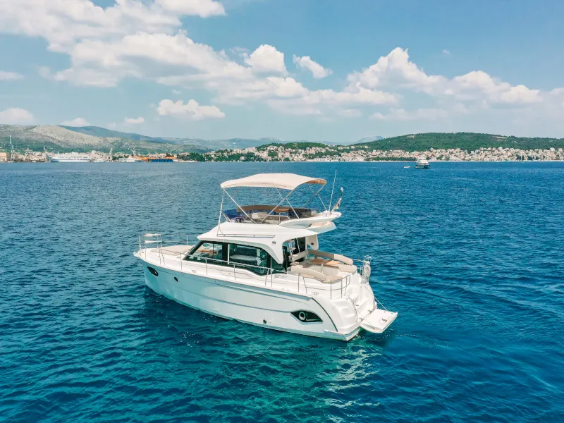 Exterior view of Danijela, a Bavaria E40 Fly motorboat at Seget Donji, Croatia