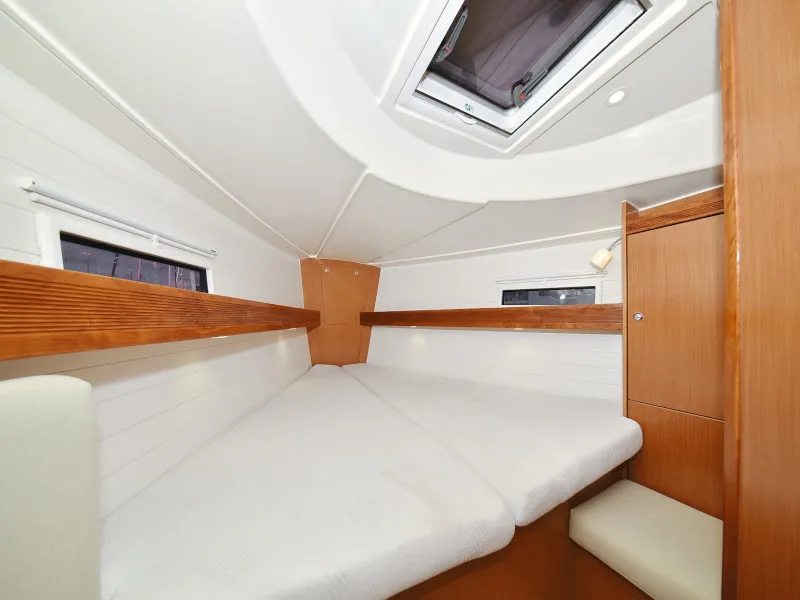 Cabin on Pia M, a Bavaria Cruiser 40 sailboat at Zadar, Croatia