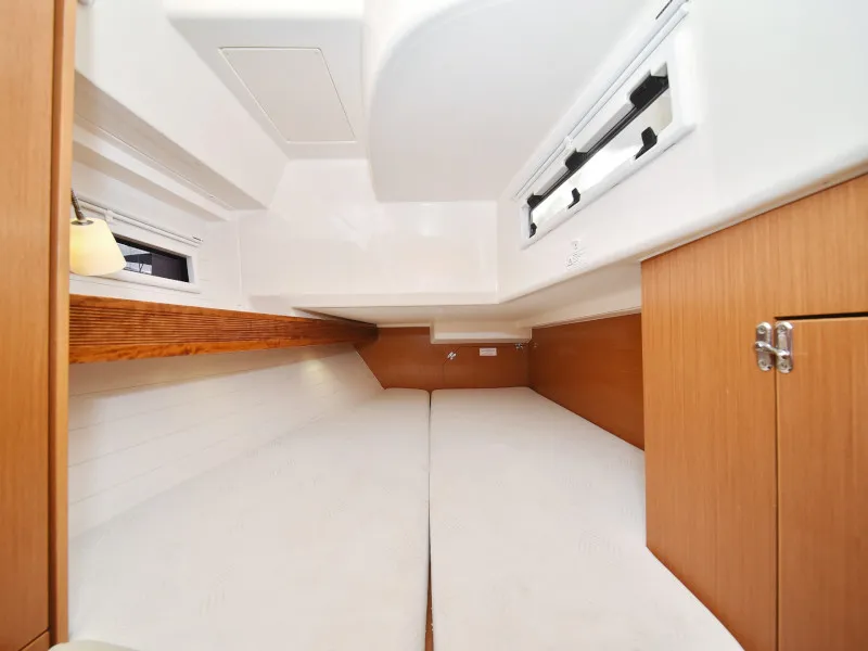 Cabin on Pia M, a Bavaria Cruiser 40 sailboat at Zadar, Croatia