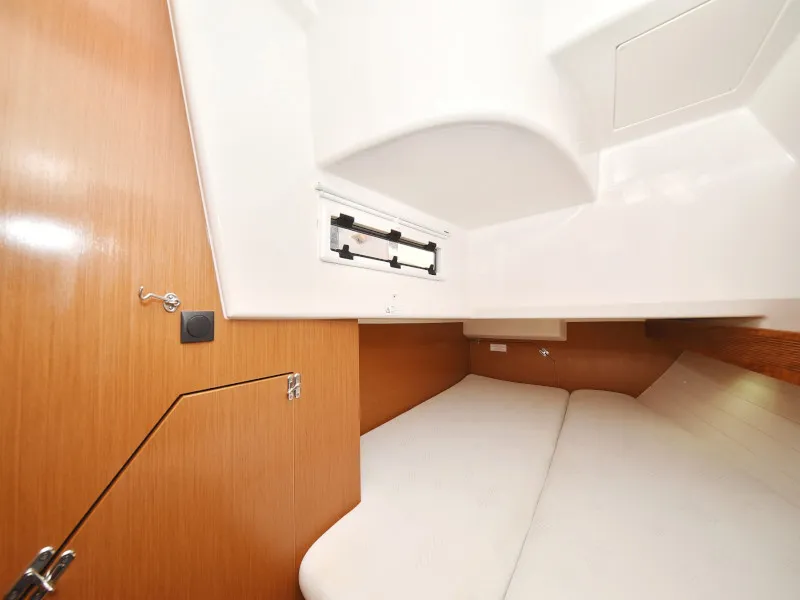 Cabin on Pia M, a Bavaria Cruiser 40 sailboat at Zadar, Croatia