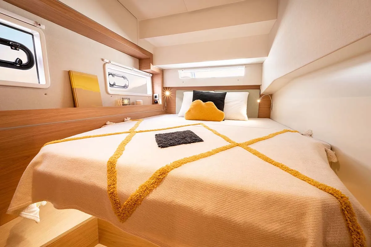 Cabin on Sanemiro , a Bali 4.2 catamaran at Roche Caiman, Seychelles