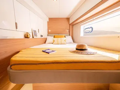 Cabin on Sanemiro , a Bali 4.2 catamaran at Roche Caiman, Seychelles