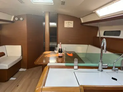 Salon of Janis, a Jeanneau Sun Odyssey 449 sailboat at Sukošan, Croatia