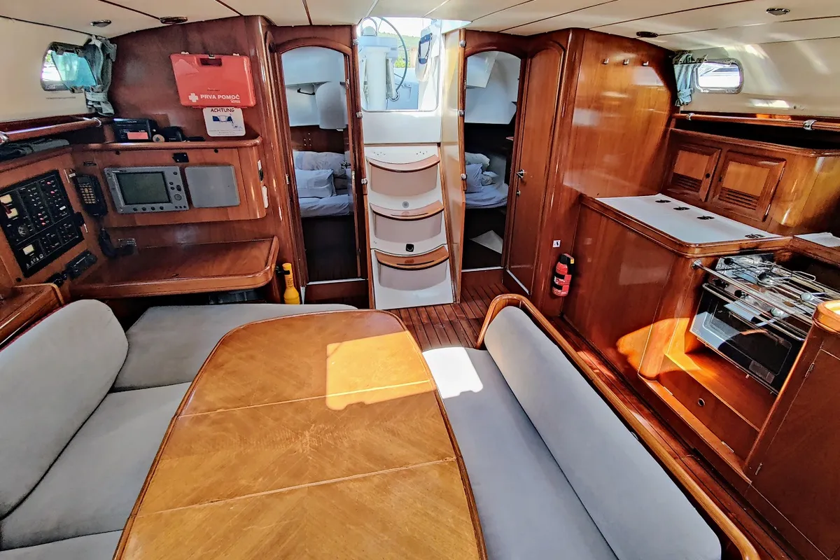 Salon of Rose Runner, a Beneteau Oceanis Clipper 461 sailboat at Općina Sukošan, Croatia