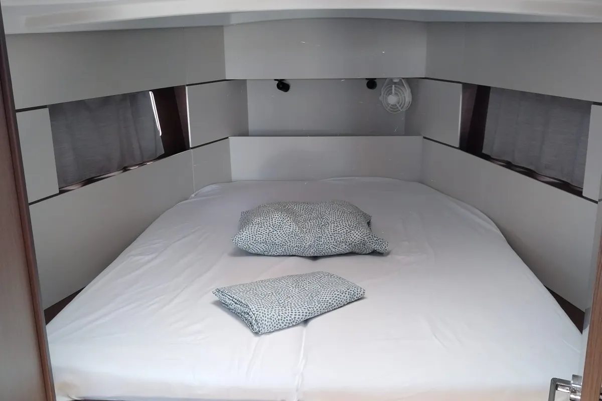 Cabin on Diana, a Beneteau Oceanis 38.1 sailboat at Punat, Croatia