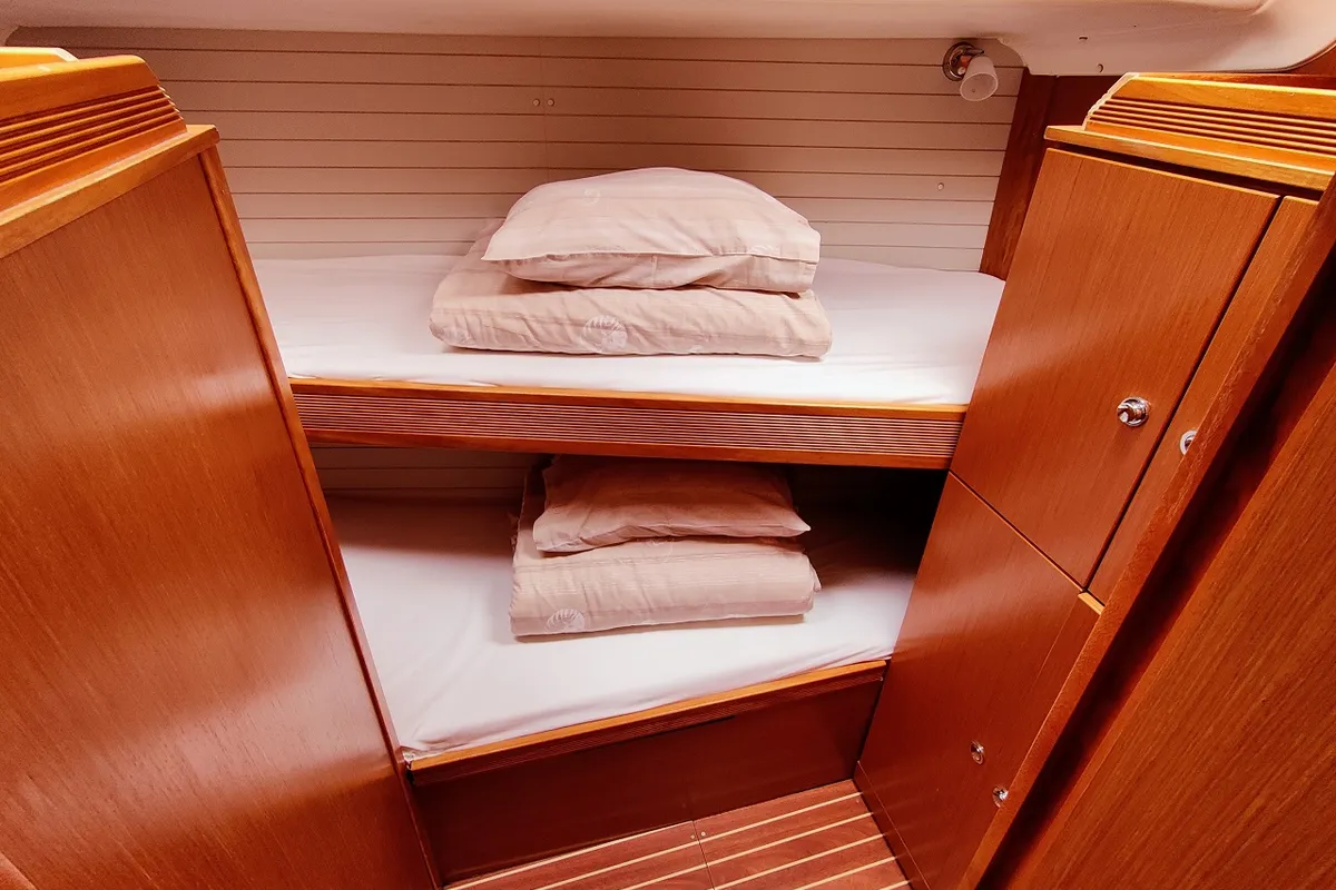 Cabin on Gin & Tonic, a Bavaria 47 Cruiser sailboat at Općina Sukošan, Croatia