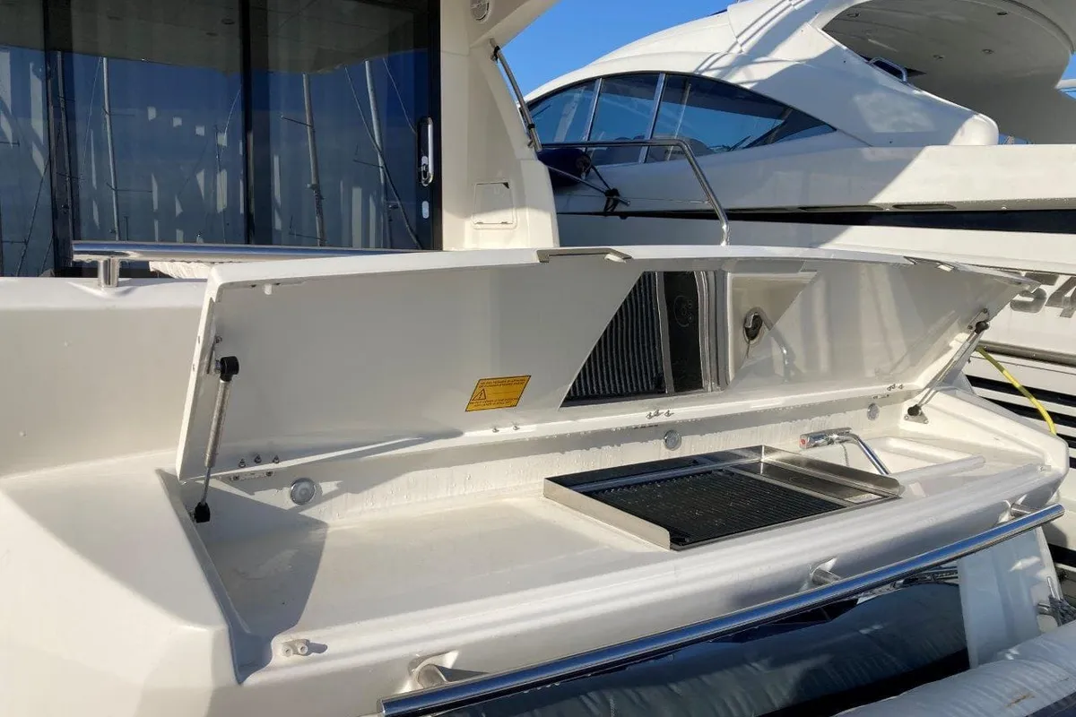 Adudu 2, a Jeanneau Prestige 460 Fly motor yacht at Dubrovnik, Croatia