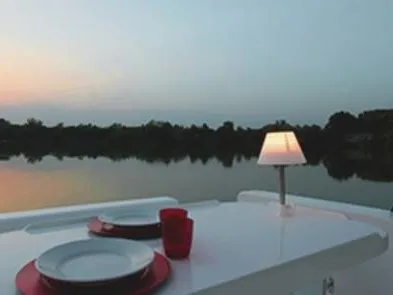 Deck of Minuetto, a Cygnet Minuetto 6+ motorboat at Casier, Italy