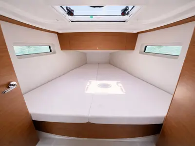 Cabin on All in, a Jeanneau Sun Odyssey 350 sailboat at Nettuno, Italy