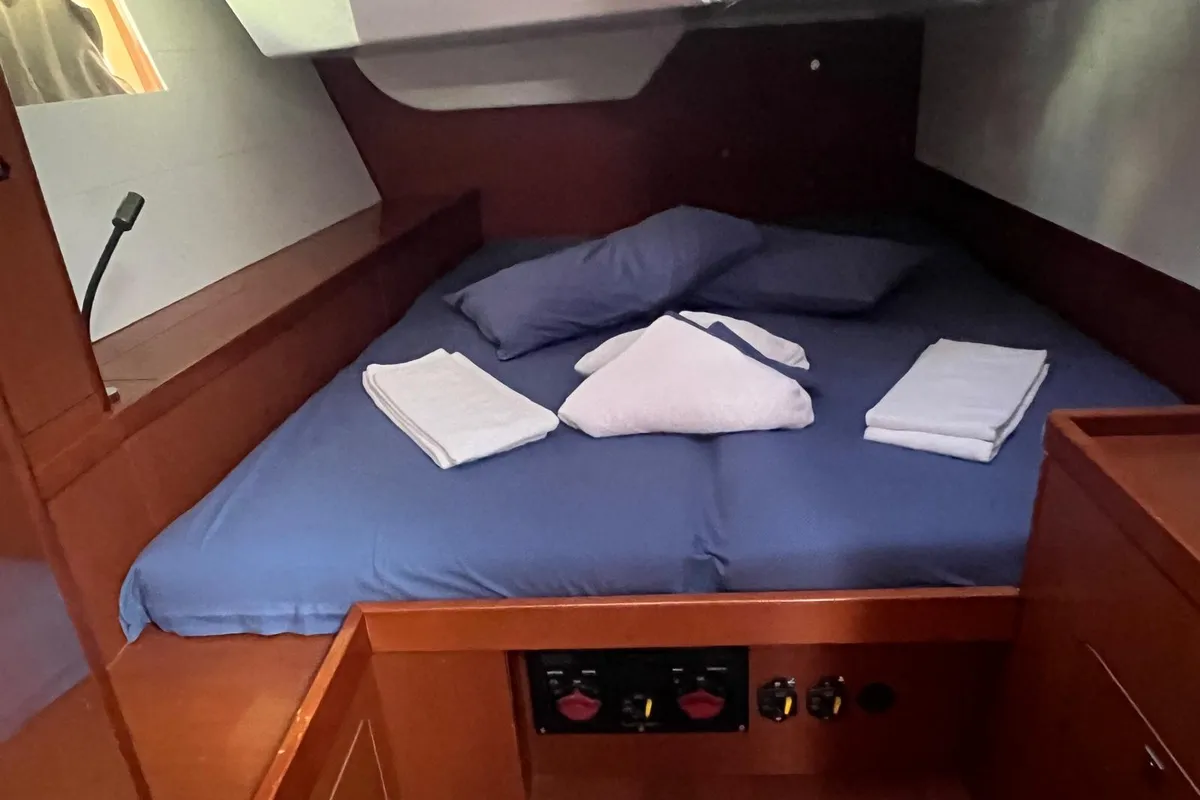 Cabin on Marilyn, a Beneteau Oceanis 48 sailboat at Cannigione, Italy