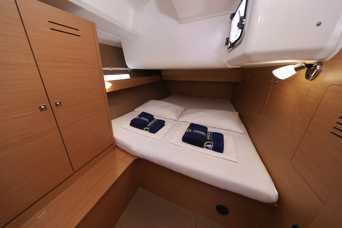 Cabin on Siri, a Dufour 460 GL sailboat at Grad Vodice, Croatia