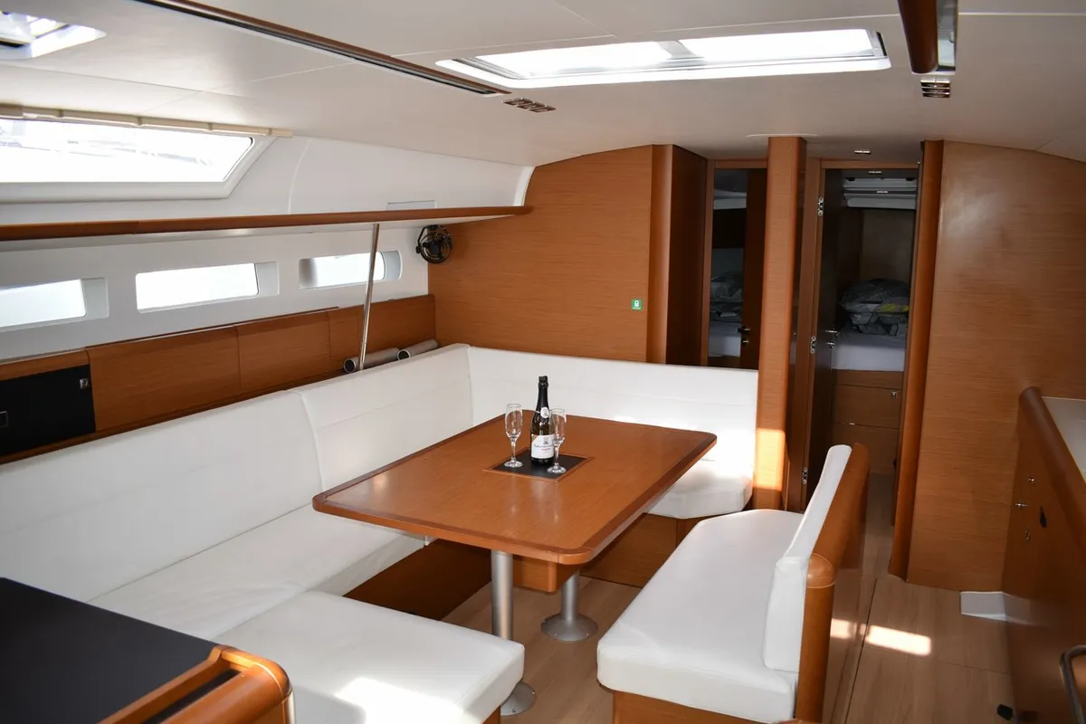 Salon of Purple Rain, a Jeanneau Sun Odyssey 519 sailboat at Kaštela, Croatia