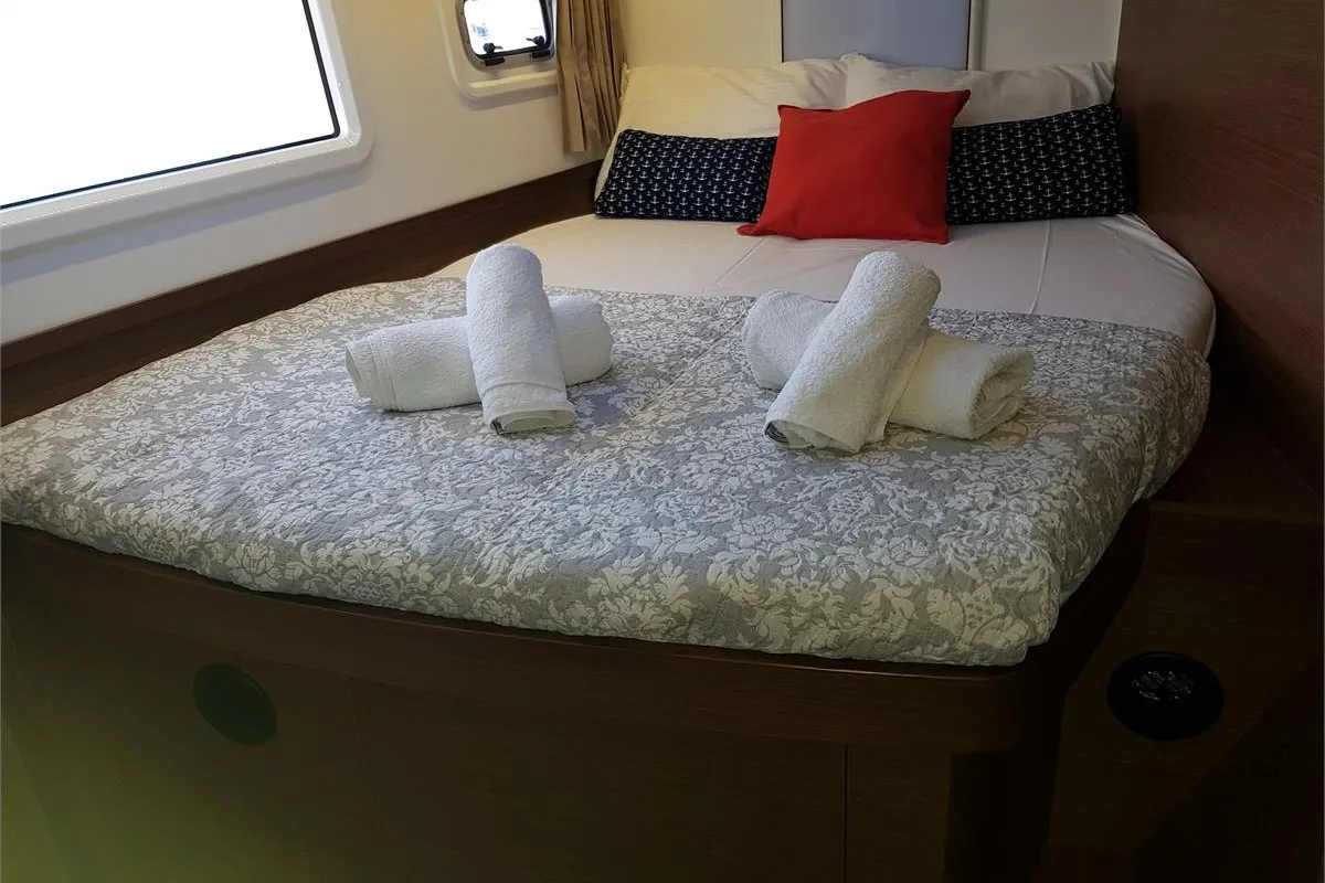 Cabin on Dream of Life, a Lagoon 42 catamaran at Kontokali, Greece