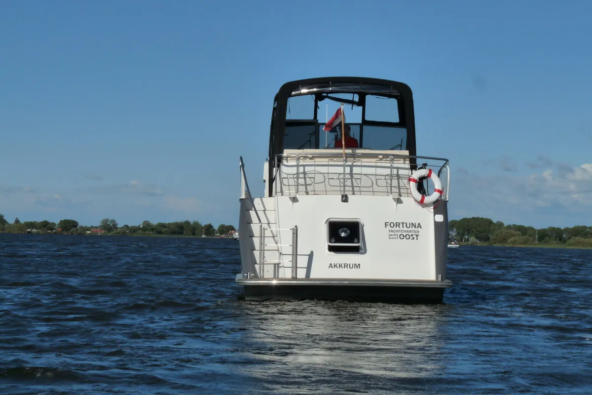 Exterior view of Fortuna, a Gruno 41 Excellent motorboat at Akkrum, Netherlands