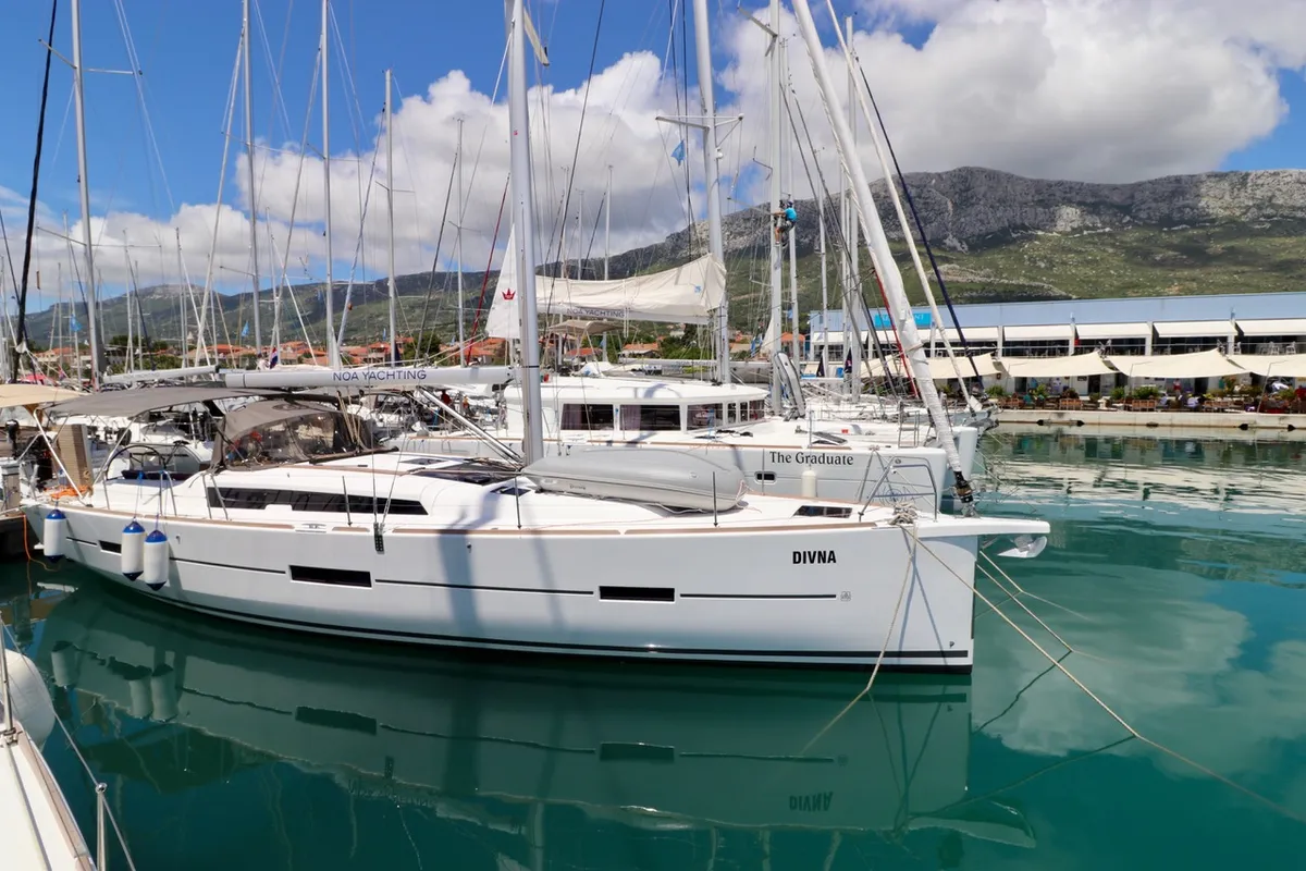 Divna, a Dufour 460 GL sailboat at Kaštela, Croatia