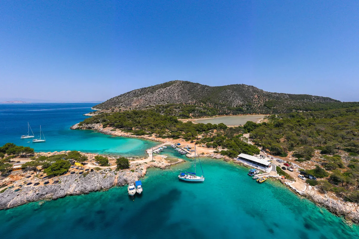 Zorba Cabin 1, a Beneteau Cyclades 50.5 sailboat at Aegina, Greece