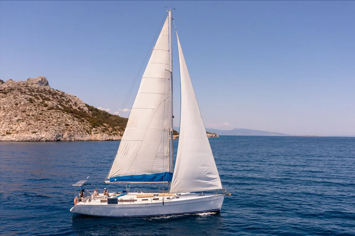 Exterior view of Zorba Cabin 1, a Beneteau Cyclades 50.5 sailboat at Aegina, Greece