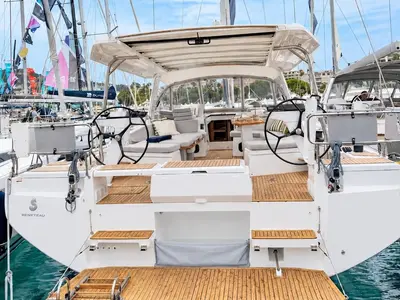 Beneteau Oceanis 52