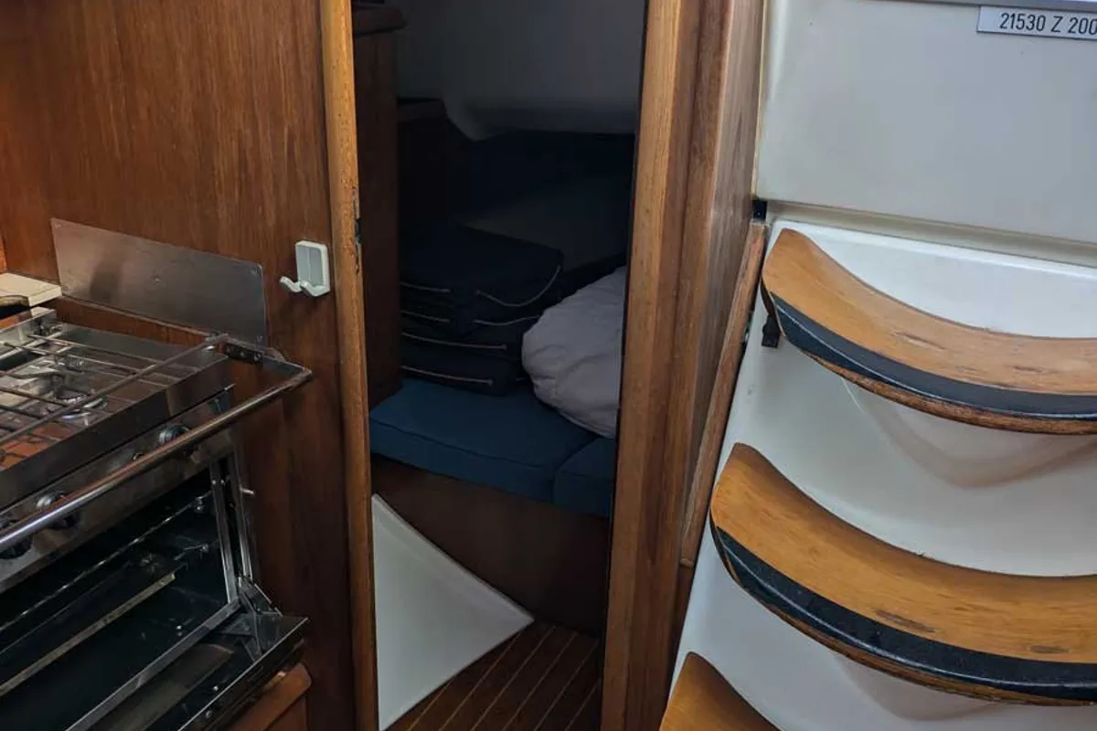 Galley of Panoramix, a Jeanneau Sun Odyssey 37 sailboat at Kontokali, Greece
