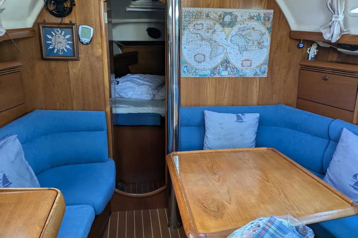 Salon of Panoramix, a Jeanneau Sun Odyssey 37 sailboat at Kontokali, Greece