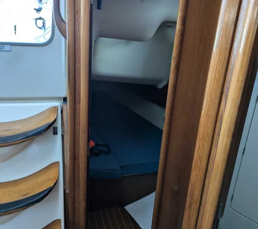 Cabin on Panoramix, a Jeanneau Sun Odyssey 37 sailboat at Kontokali, Greece