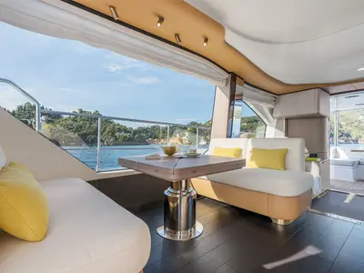Salon of ALUMINIA, a Azimut 60 motorboat at Grad Kaštela, Croatia