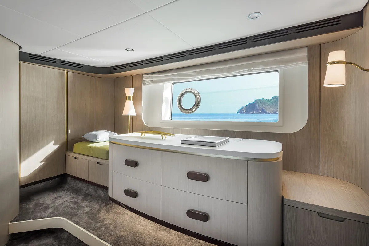 Cabin on ALUMINIA, a Azimut 60 motorboat at Grad Kaštela, Croatia