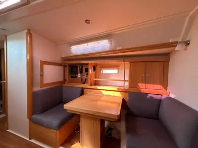 Salon of Mara, a Hanse 400 sailboat at Seget Donji, Croatia