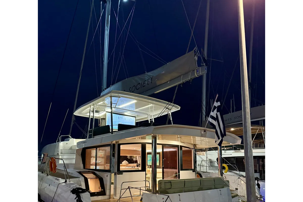 Exterior view of Romar V, a Bali 5.8 catamaran at Athens, Greece