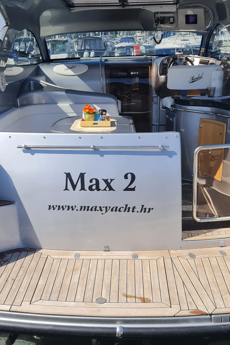 Max 2, a Grginić jahte Mirakul 30 motorboat at Općina Sukošan, Croatia