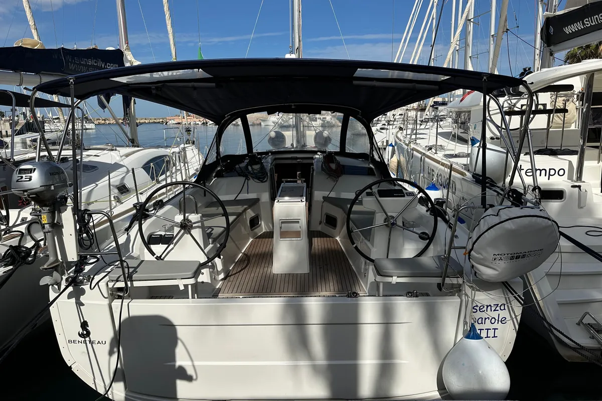 Senza Parole III, a Beneteau Oceanis 37.1 sailboat at Tonnarella, Italy