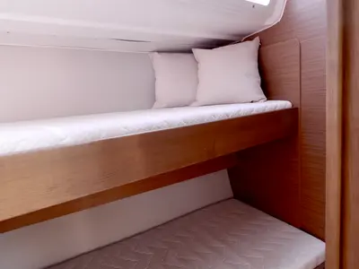 Cabin on Noah - Water maker, Solar Panel, a Dufour 430 sailboat at Cannigione, Italy