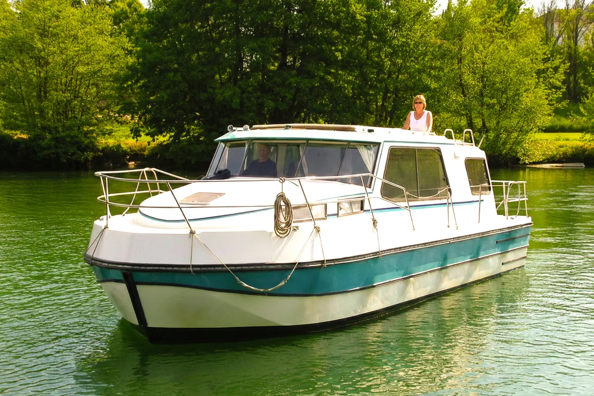 Cruiser Classic 4/8 Pers., a Nicols Riviera 920 motorboat at Sermoise-sur-Loire, France