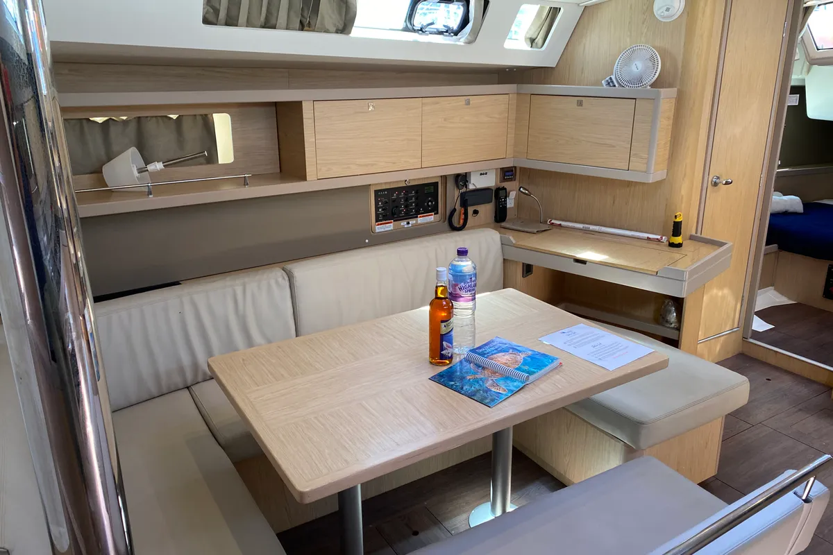 Salon of Spindrift, a Beneteau Oceanis 45 sailboat at Road Town, British Virgin Islands