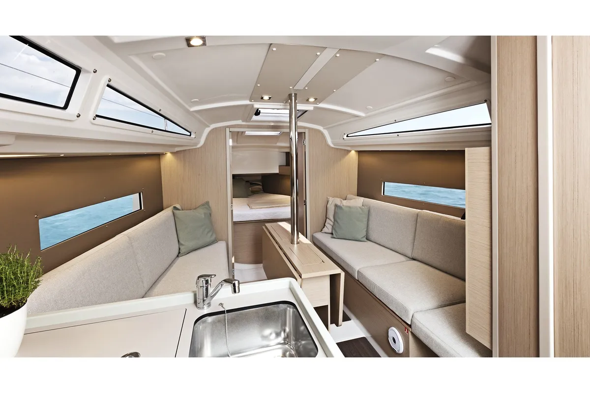 Salon of Agavi, a Beneteau Oceanis 30.1 sailboat at Volos, Greece