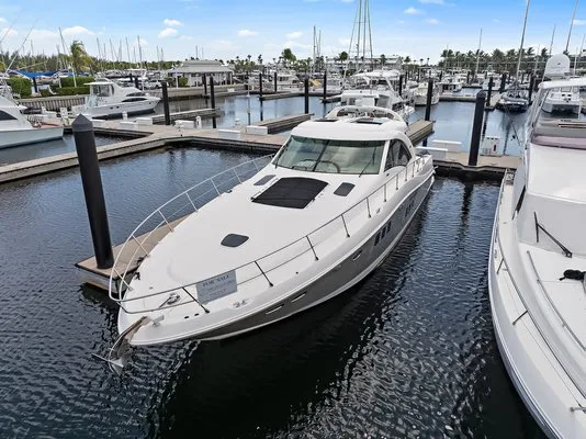 Exterior view of Parr T On, a Sea Ray 60 Sundancer motorboat at Stock Island, United States