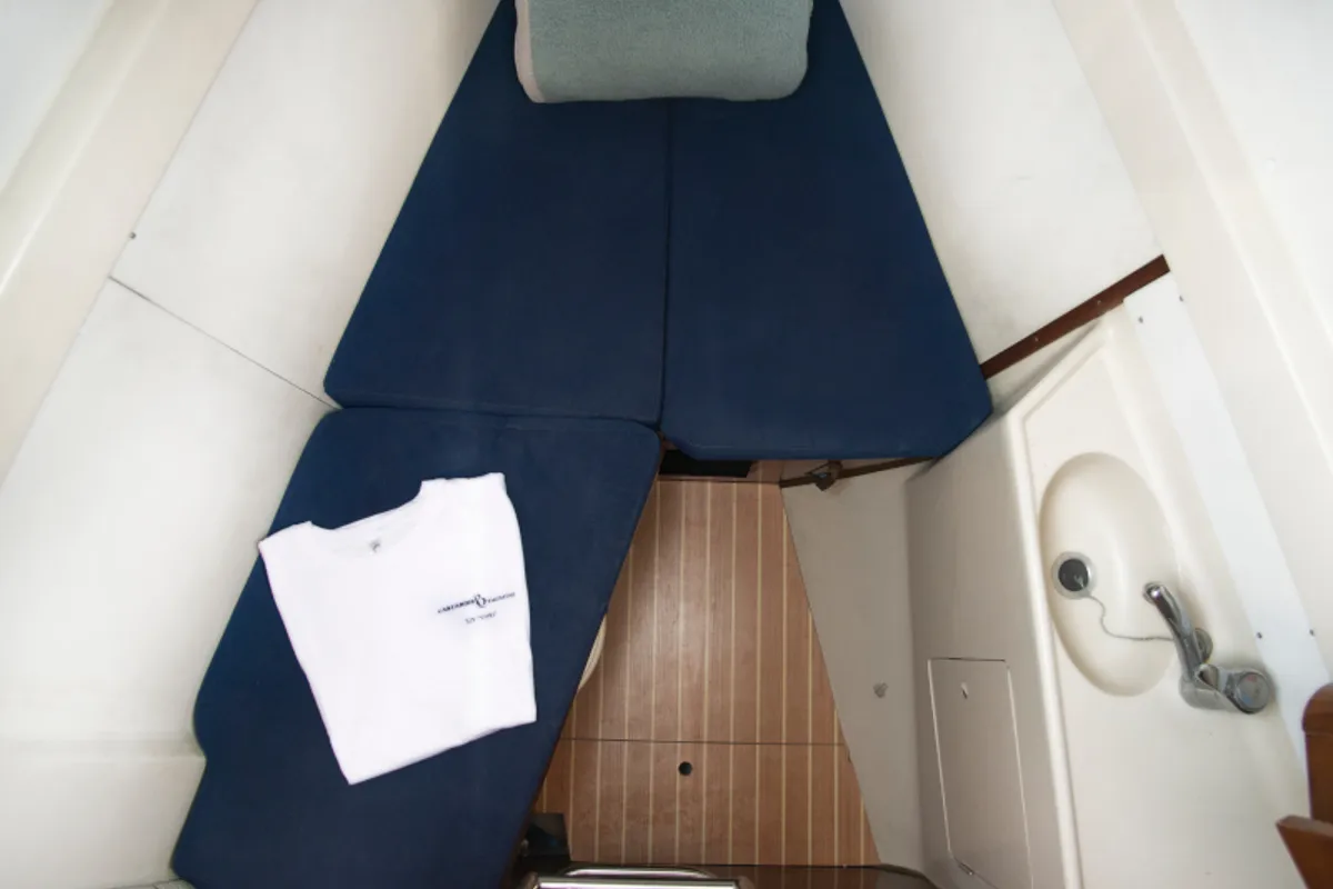 Cabin on Vori, a Beneteau Oceanis 473 sailboat at Athens, Greece
