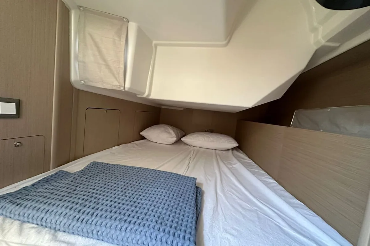 Cabin on Monterey, a Beneteau Oceanis 40.1 sailboat at Municipal Unit of Lefkada, Greece