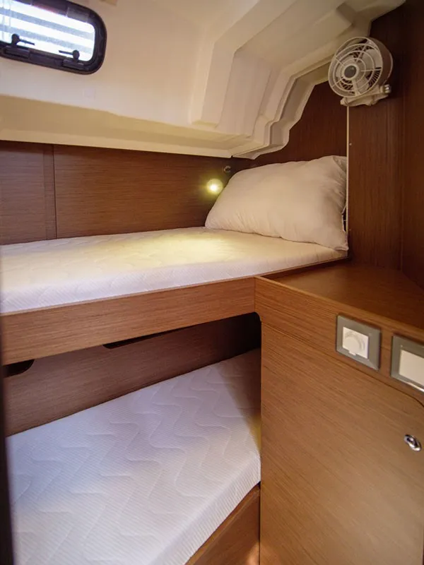 Cabin on Layla, a Beneteau Oceanis 46.1 sailboat at Volos, Greece