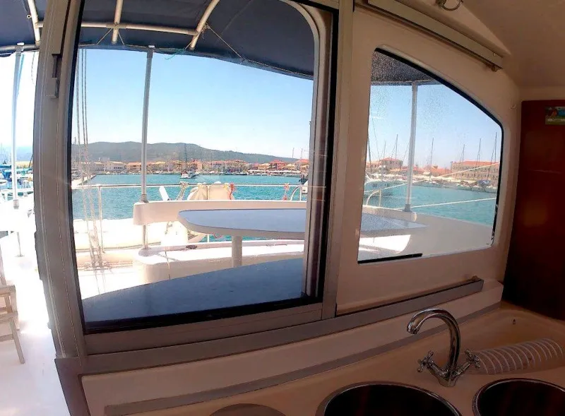 Galley of La Prima , a Fountaine Pajot Lavezzi 40 catamaran at Primošten, Croatia