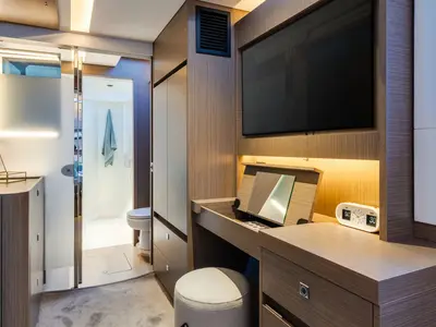 Moorings 5200 Exclusive Plus